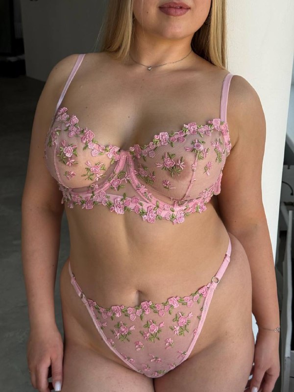 Camille İşlemeli Set — Pembe