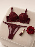 Margaux İşlemeli Set — Bordo