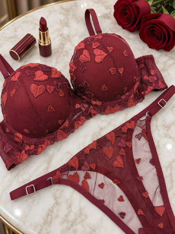 Margaux İşlemeli Set — Bordo